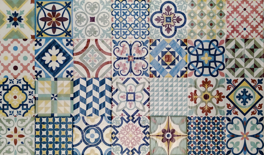 In vacanza con le simmetrie e gli origami